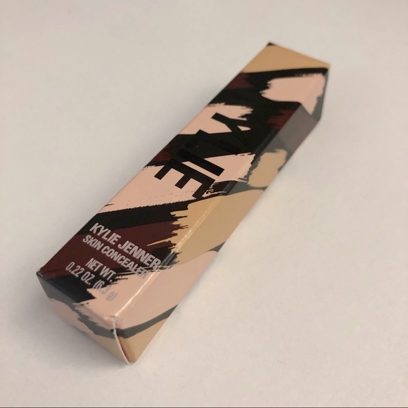 Kylie Cosmetics Skin Concealer Pearl Shade - Picture 2 of 9